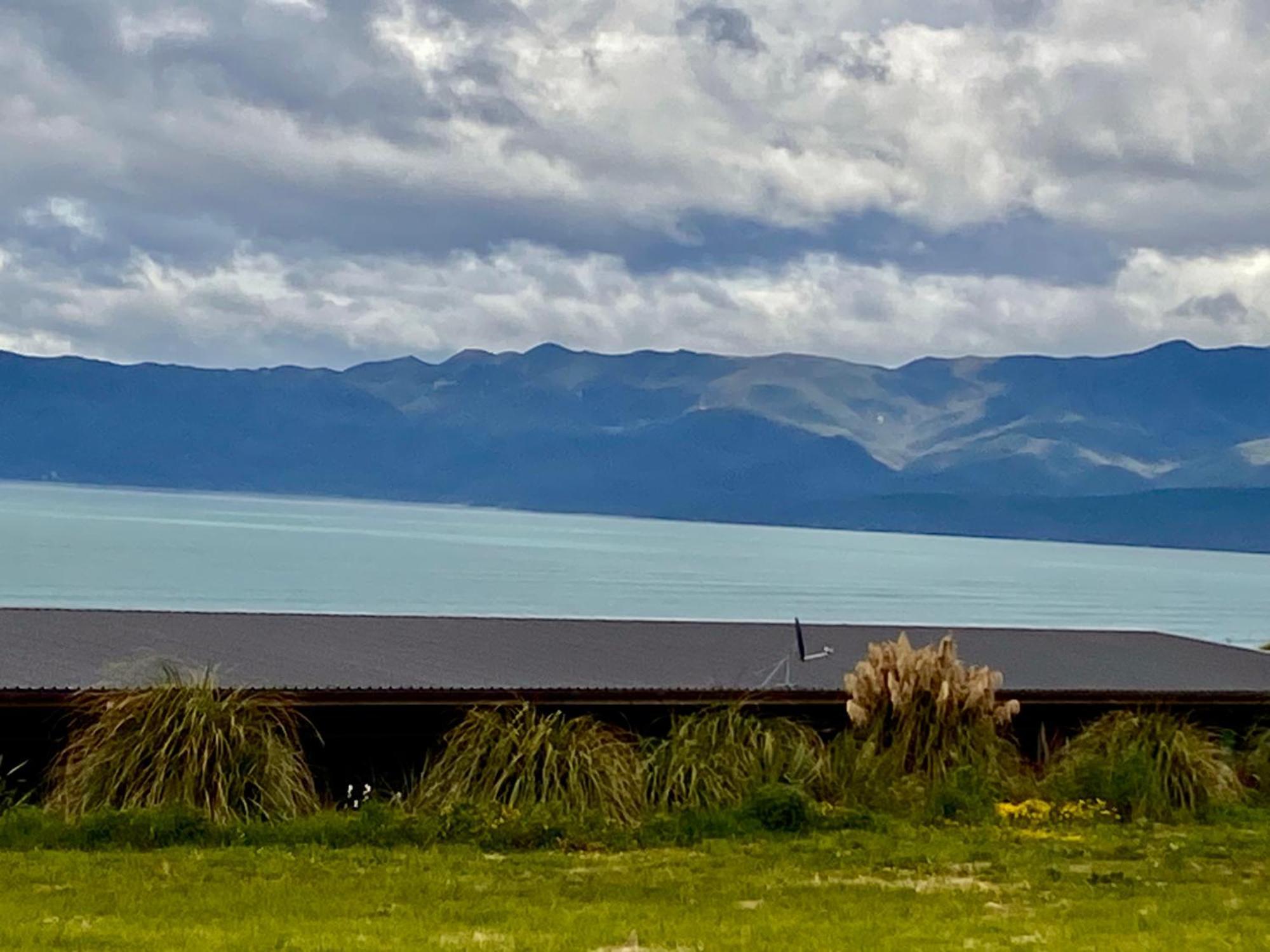 “The Cliffs” Humpridge View Motels Tuatapere Eksteriør billede